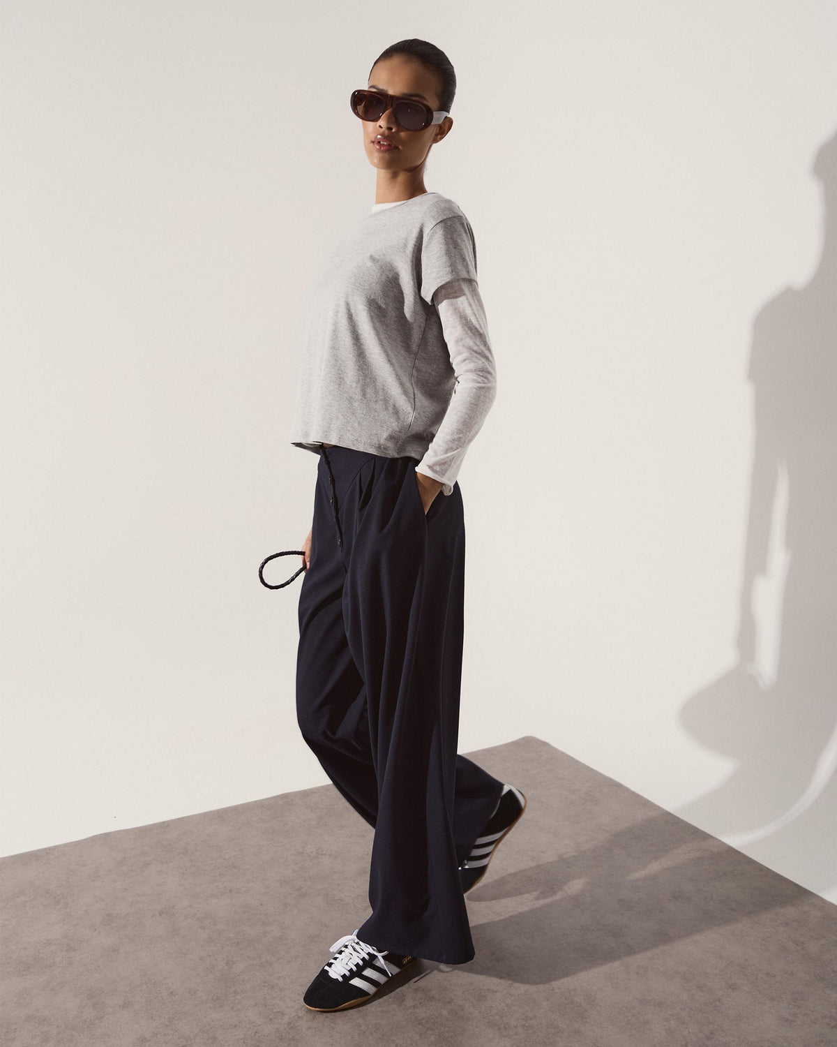 V Yoke Pleated Trousers Dark Blue