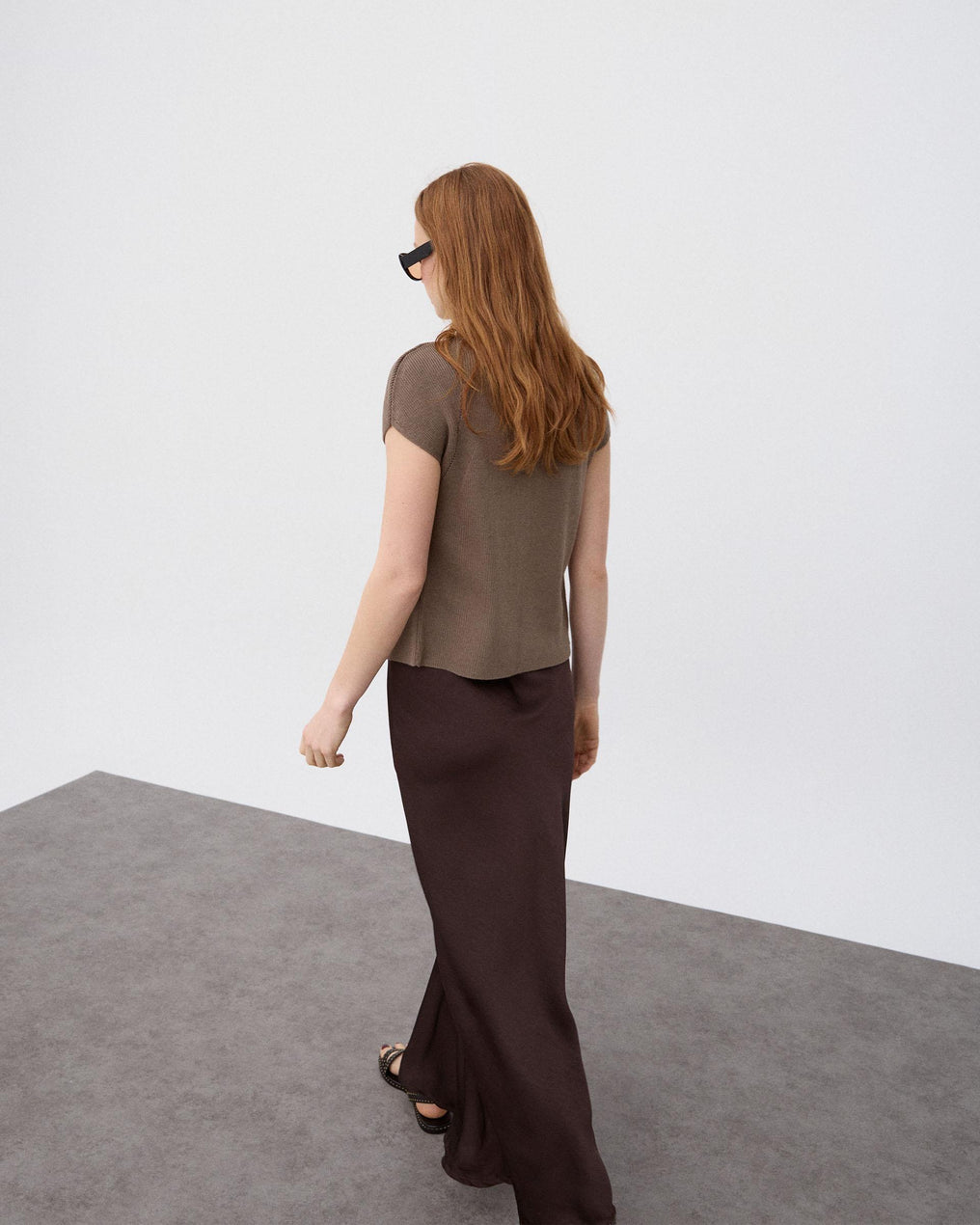 Top Botones Cuello Alto Taupe