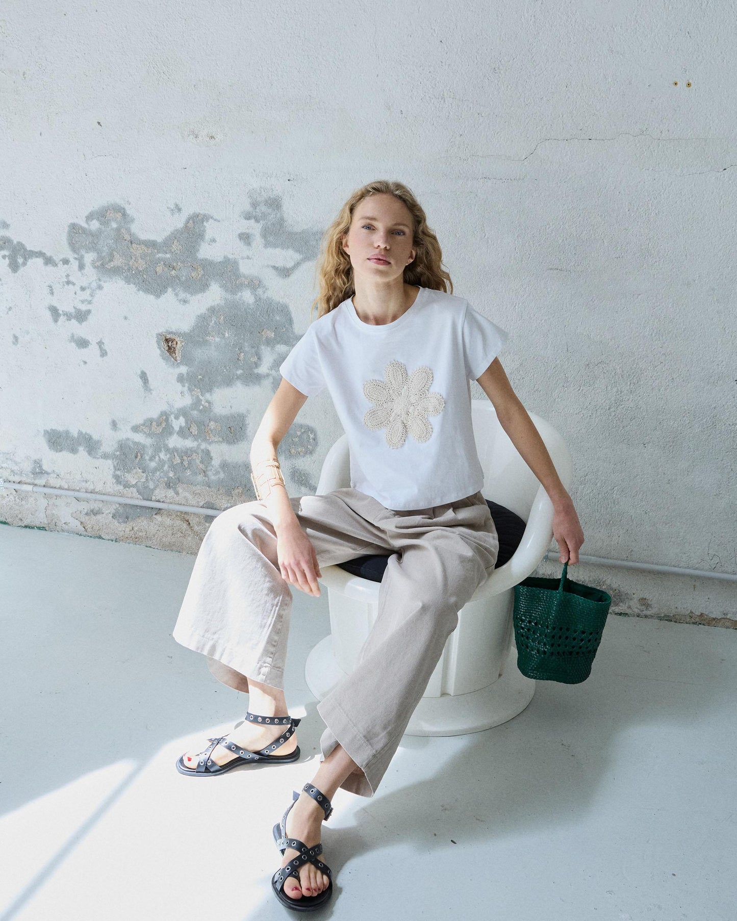 T-shirt Flor Crochet Branco