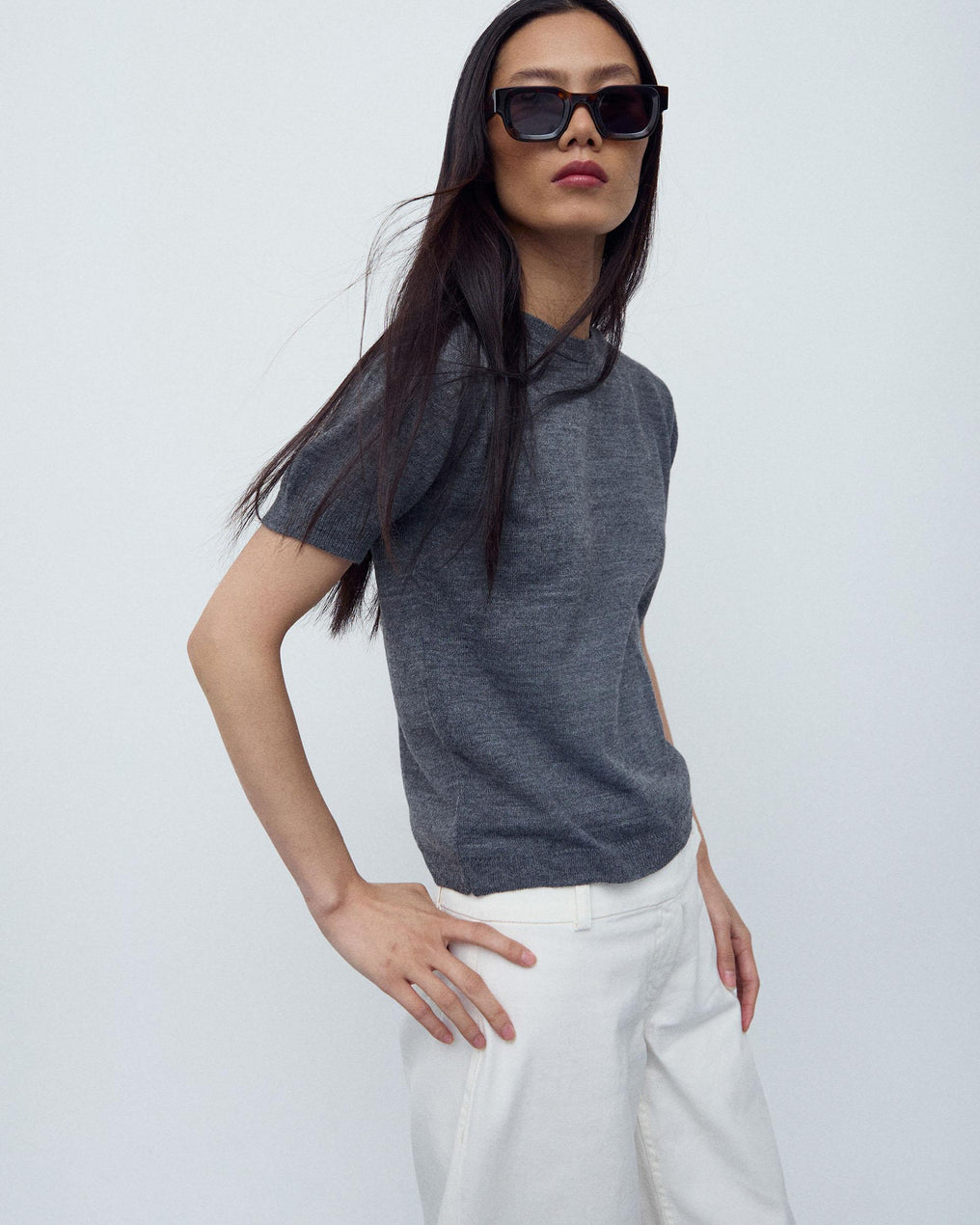 Top Malha Fina Manga Curta Cinzento