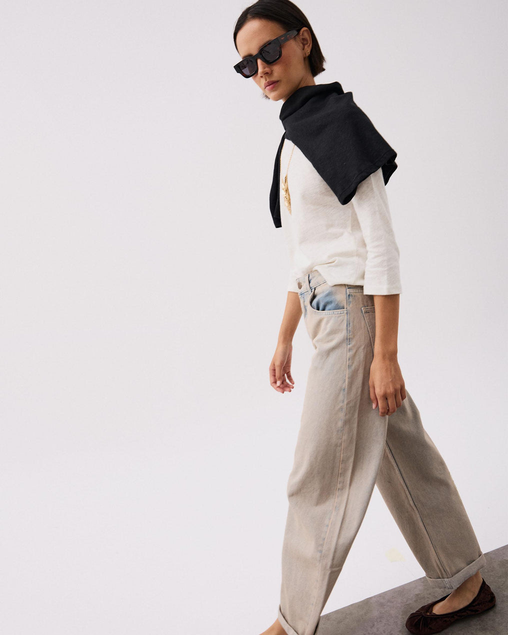 Jeans Bordados Mariposa Beige