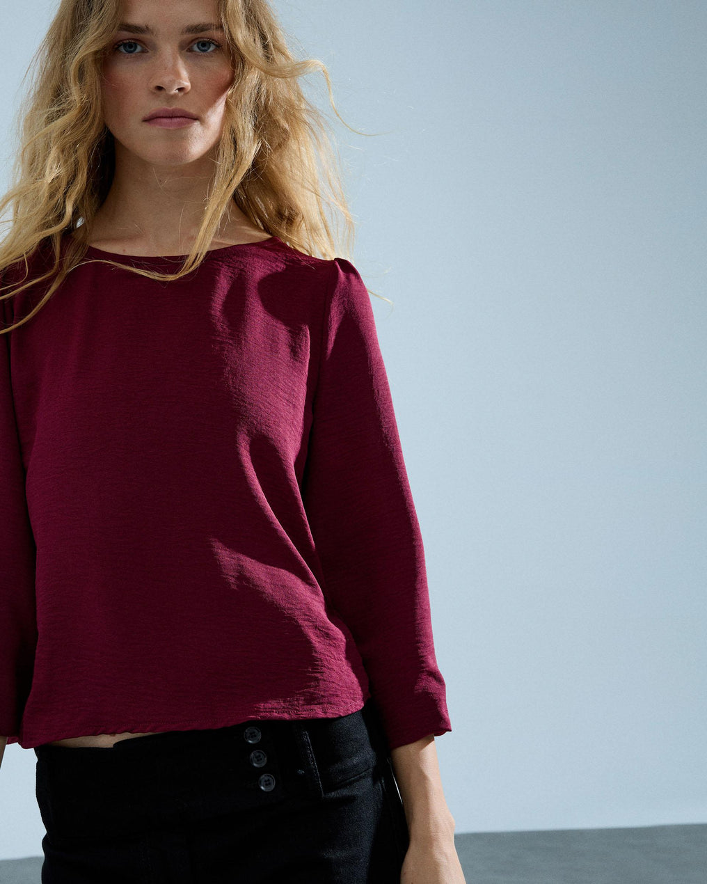 Blusa Básica Cuello Redondo Granate