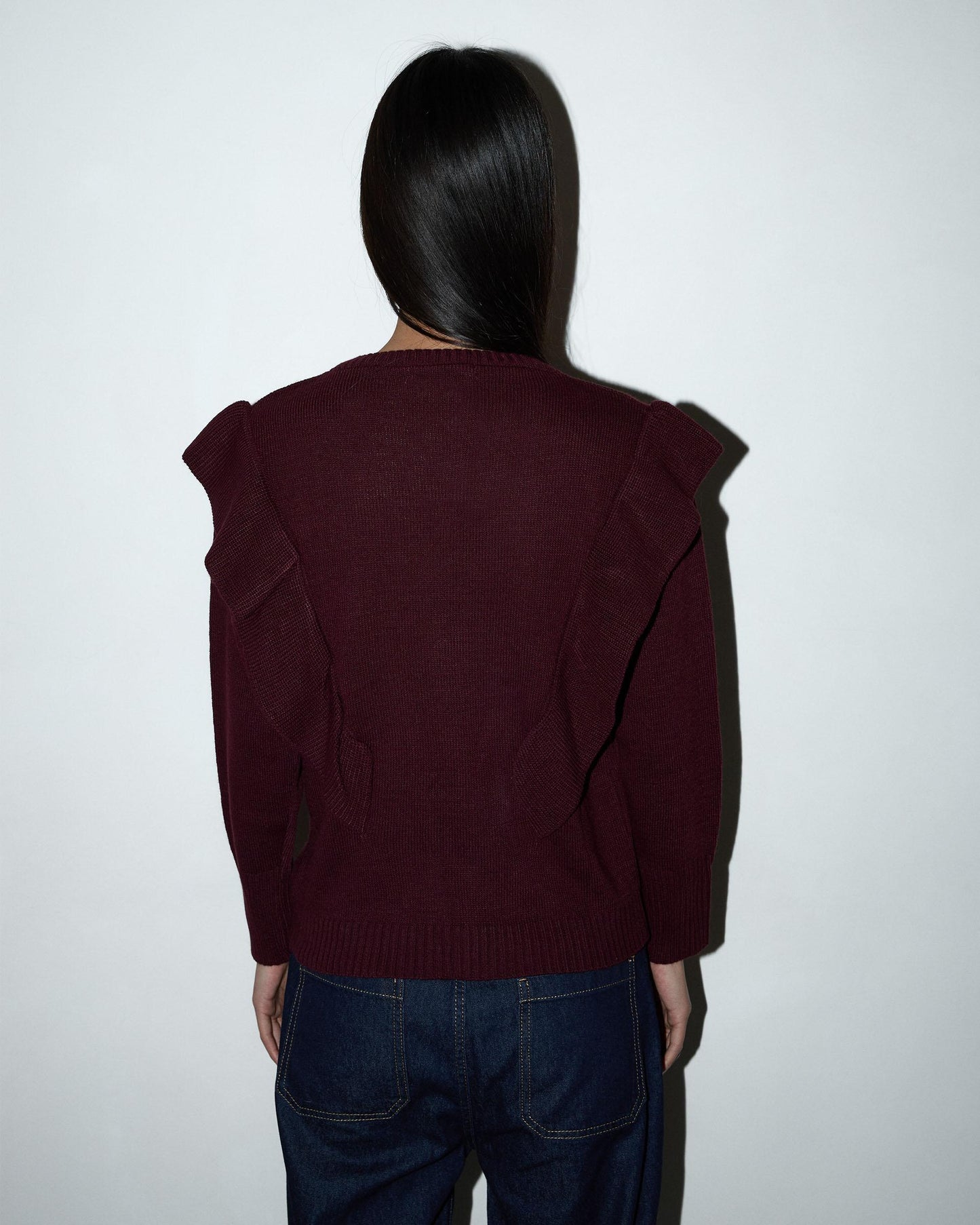 Camisola roxa com folhos laterais