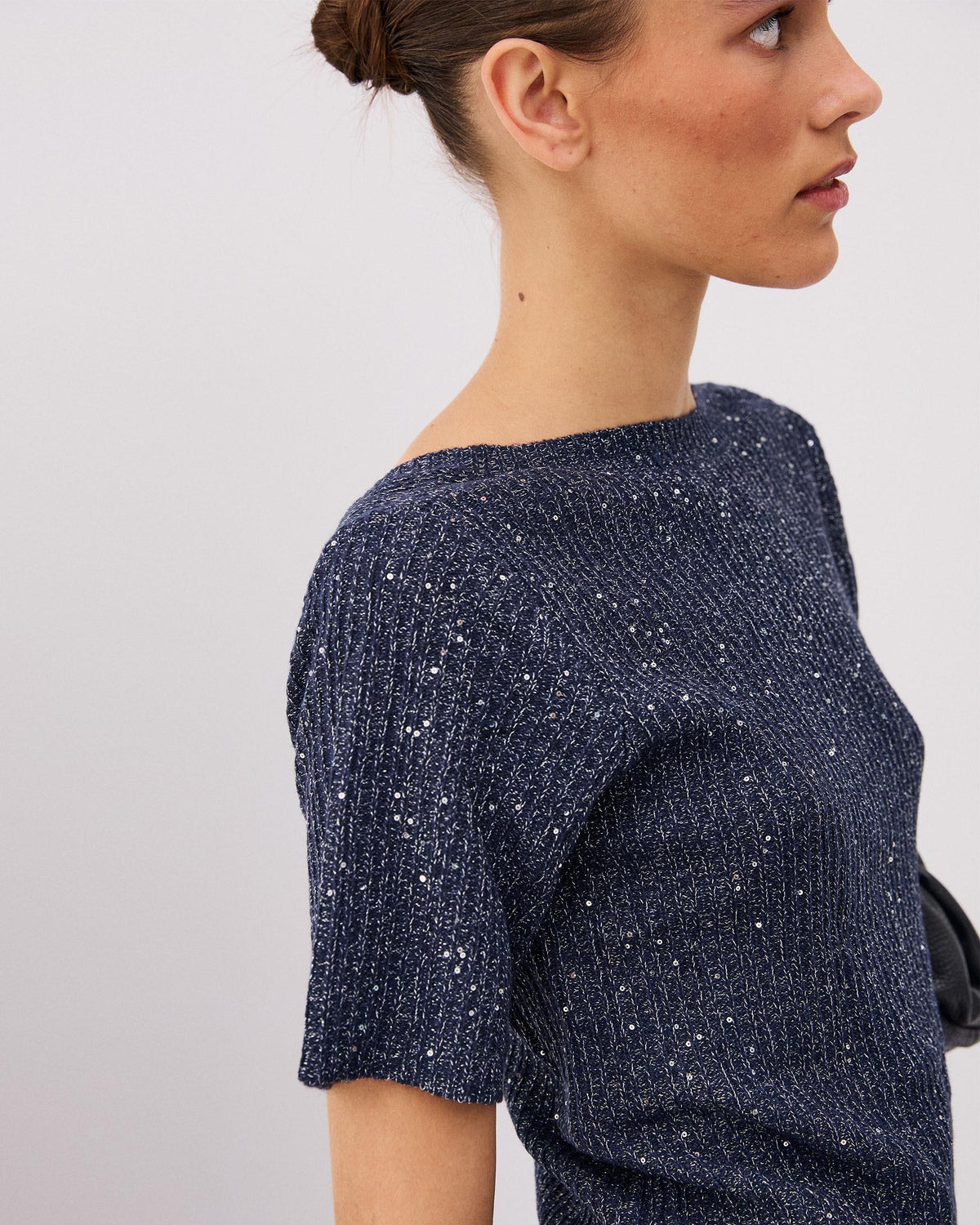 Top Bleu Marine à Manches Courtes et Sequins