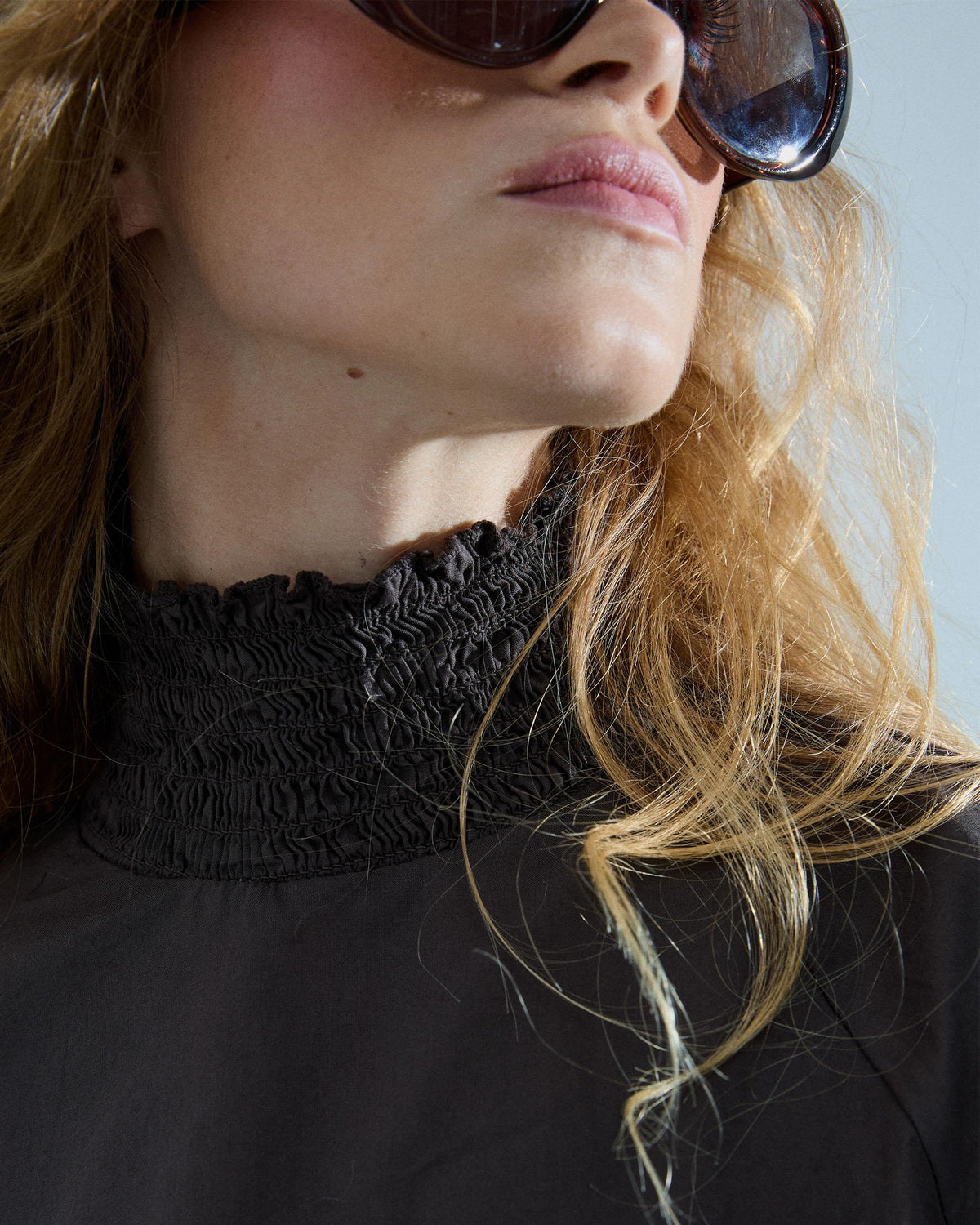 Blusa Cuello Engomado Marrón