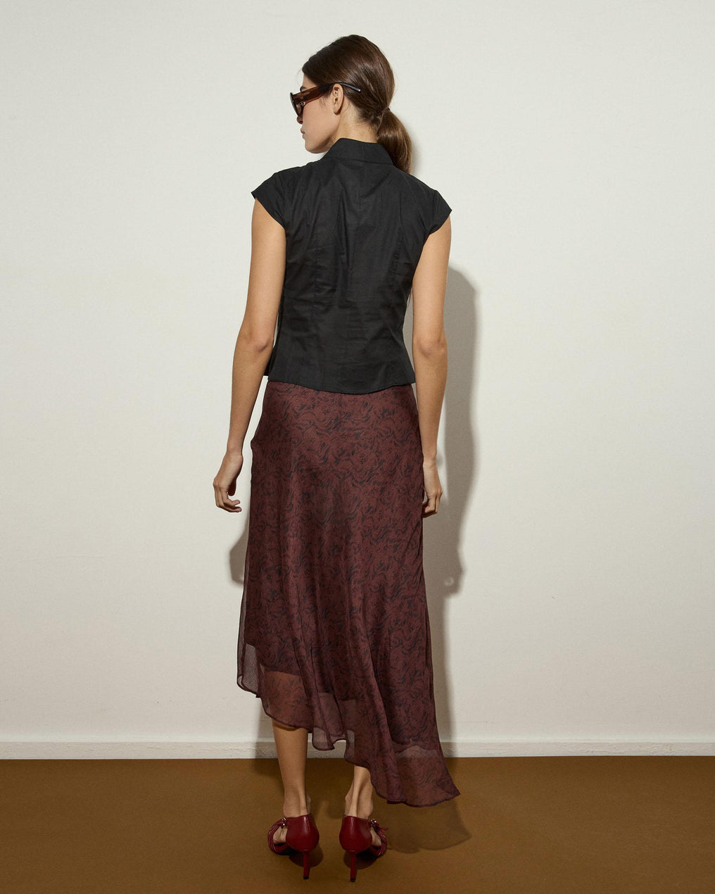 Falda Asimetrica Estampado Geometrico Granate