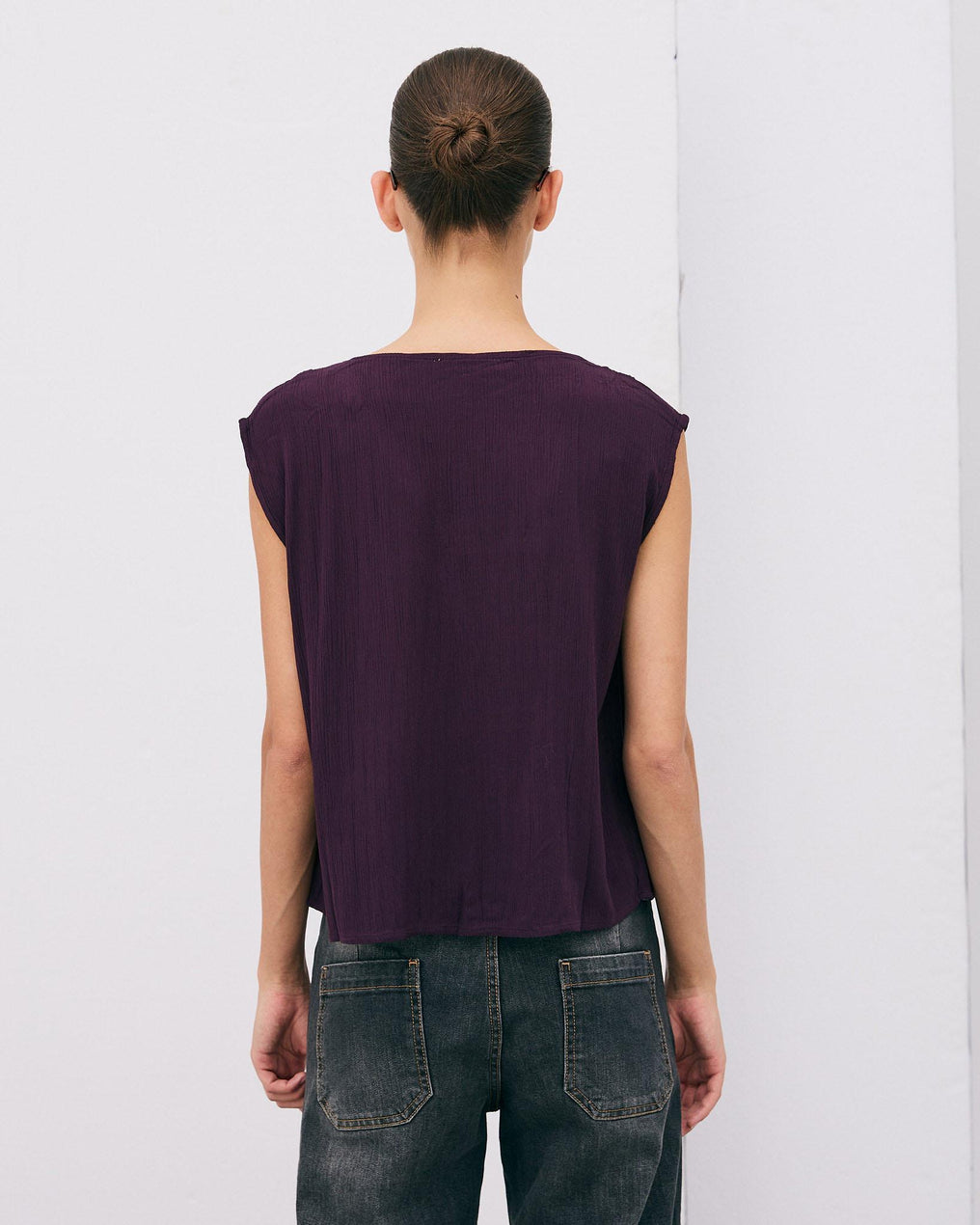 Top Lentejuelas Escote Pico Morado