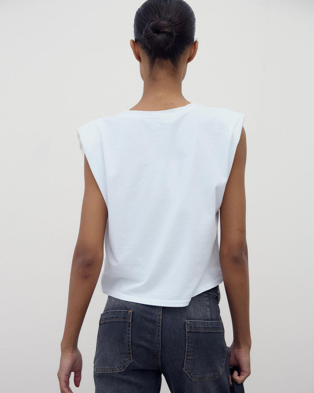 Camiseta Hombreras Tachuelas Blanco