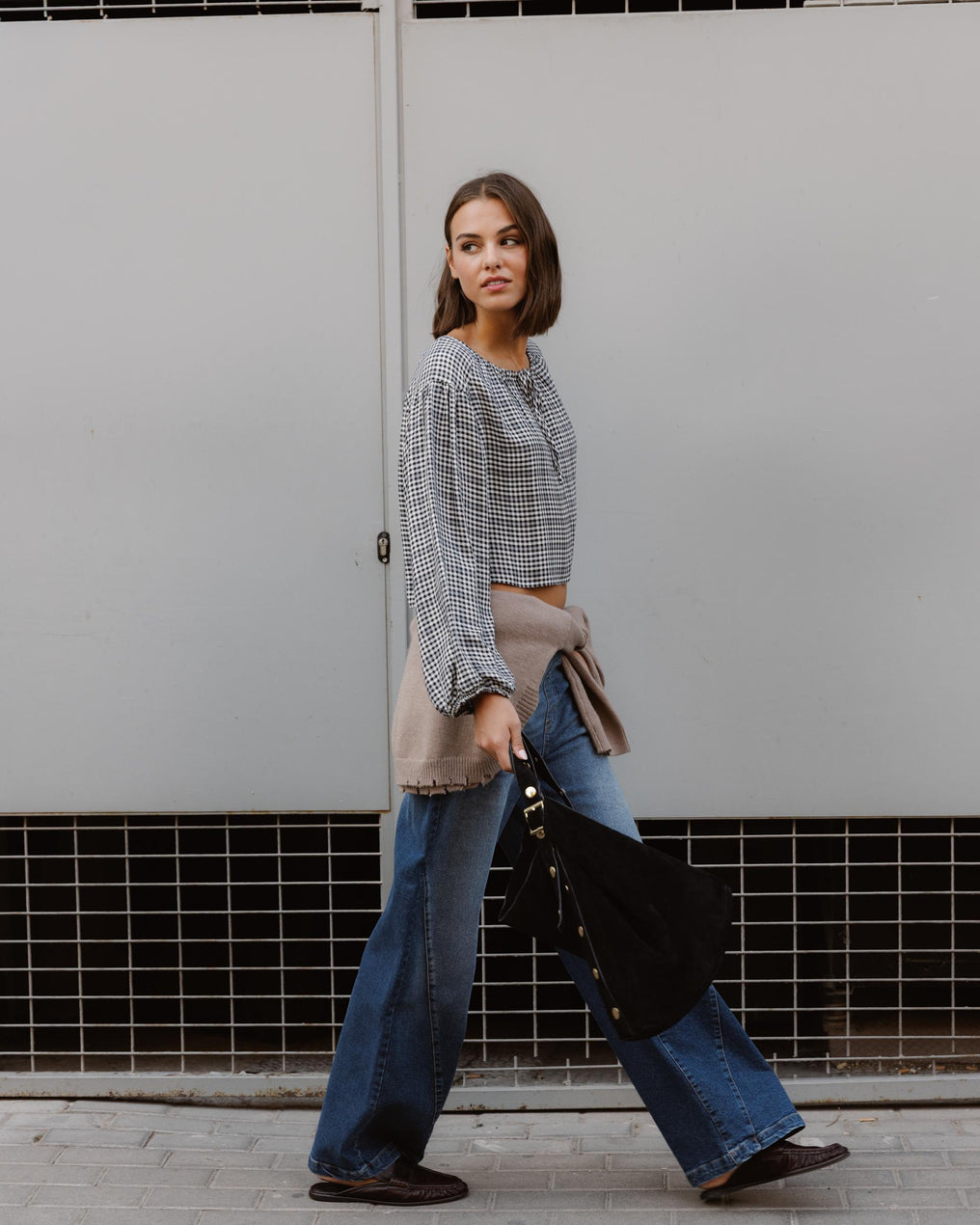 Blusa Preta de Xadrez com Laço