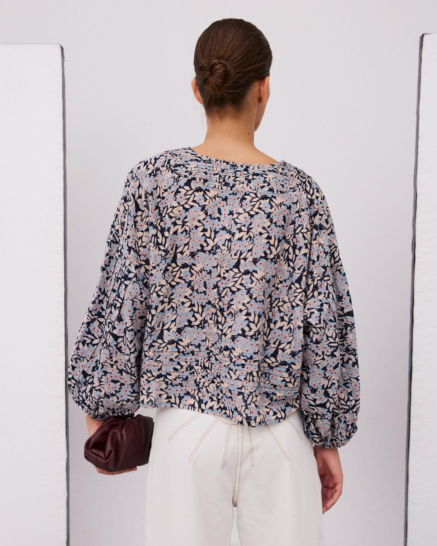 Blusa Pliegues Estampado Floral Azul