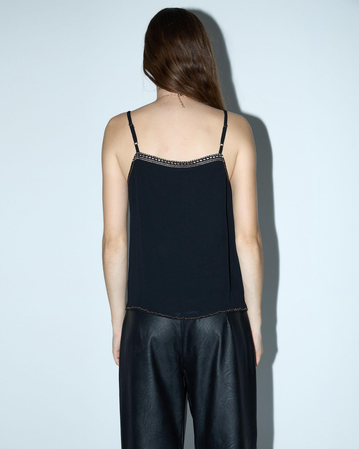 Top Spikes Beads Black