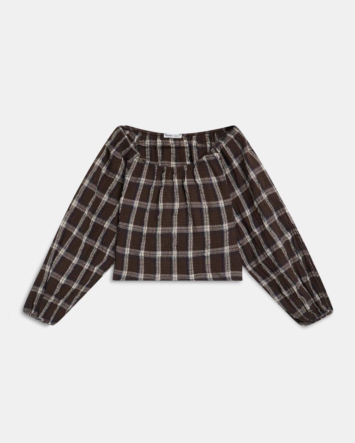 Itsasontzi eskotedun koadrodun blusa marroia