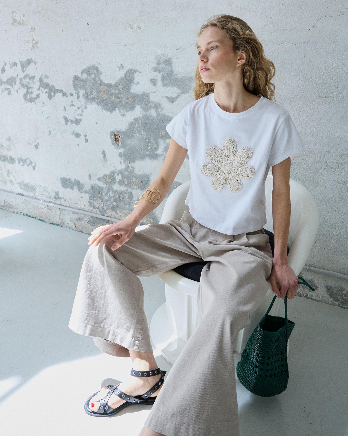 T-shirt Flor Crochet Branco