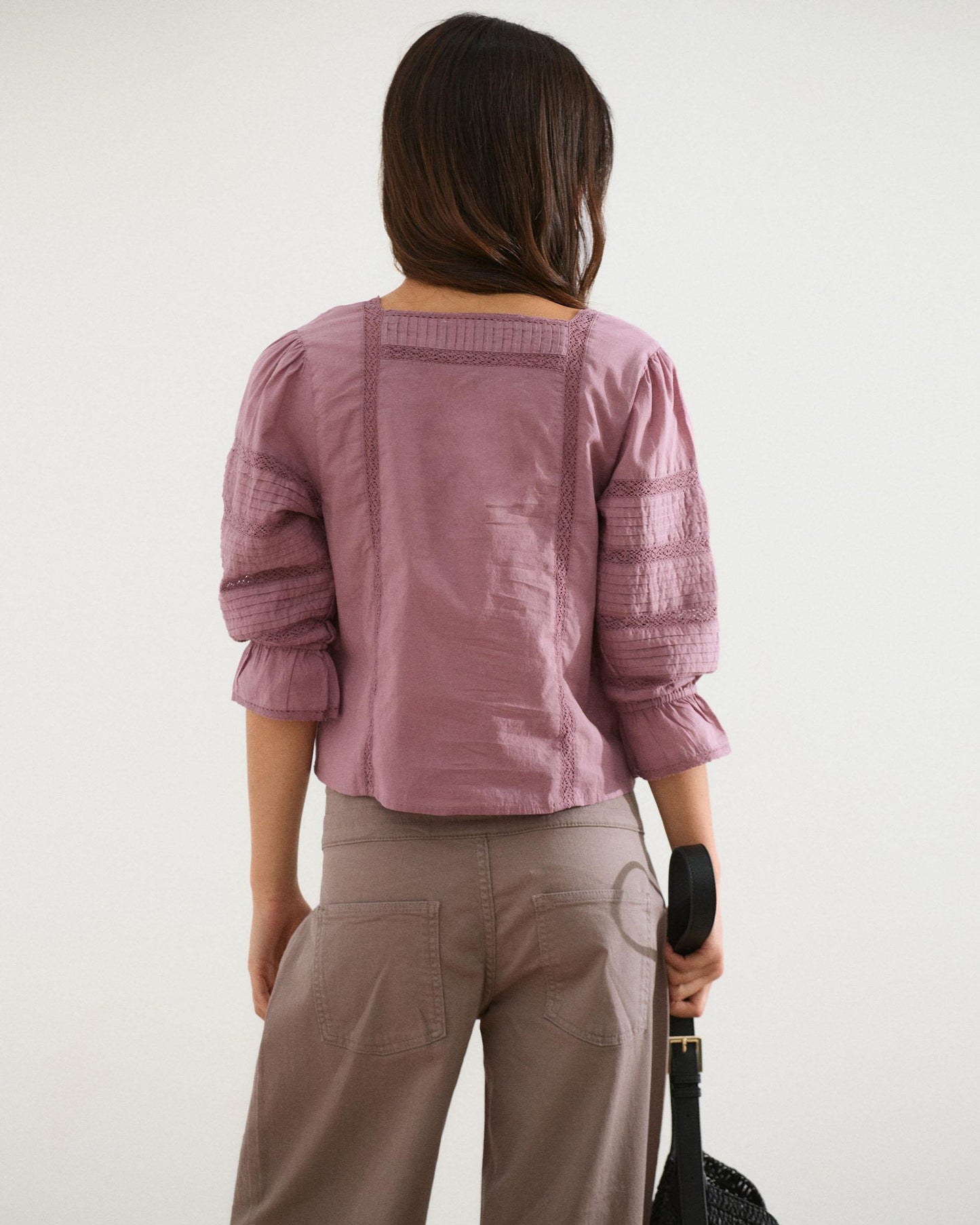 Blusa Escote Cuadrado Puntillas Rosa