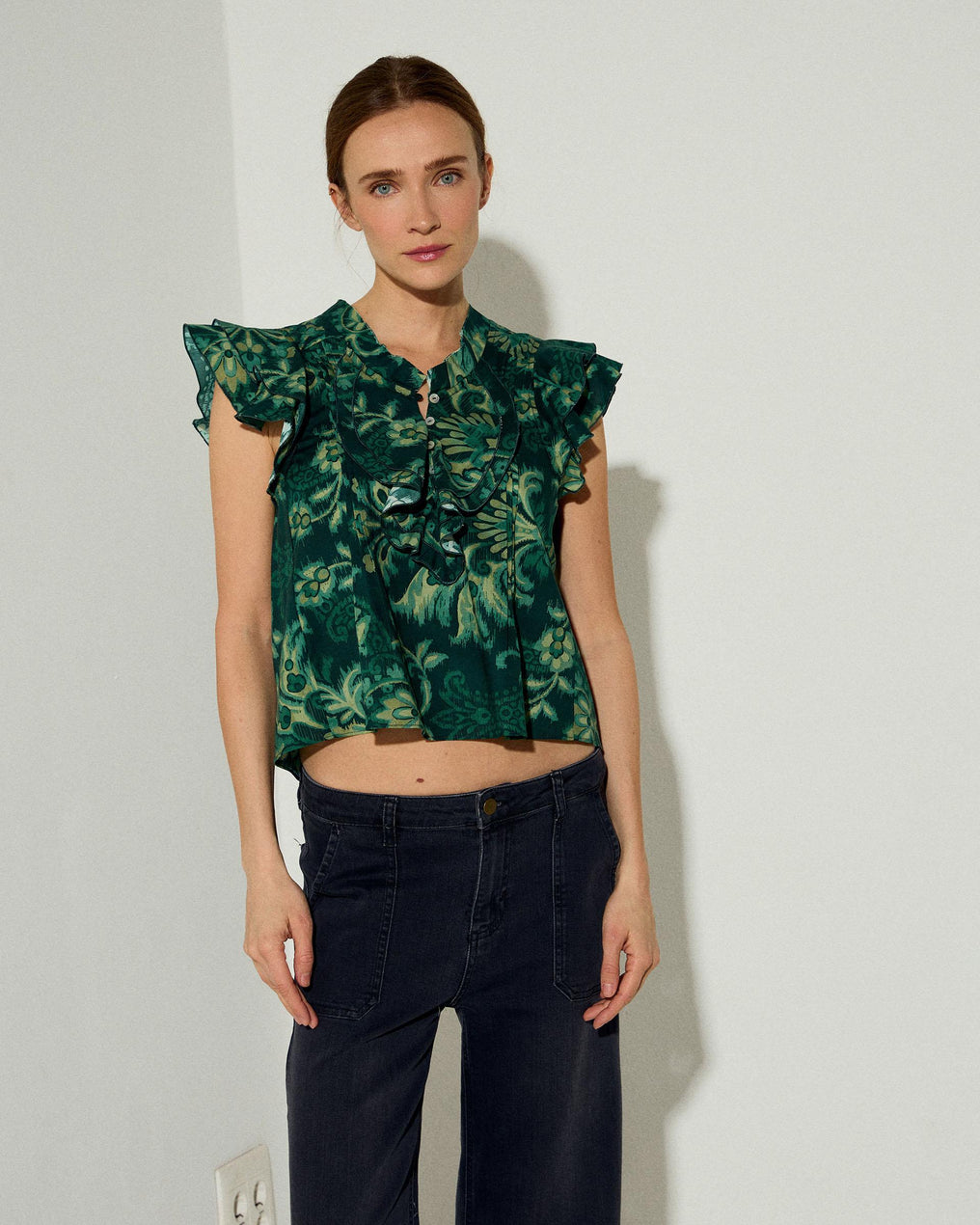 Sleeveless Blouse with Floral Print in Green