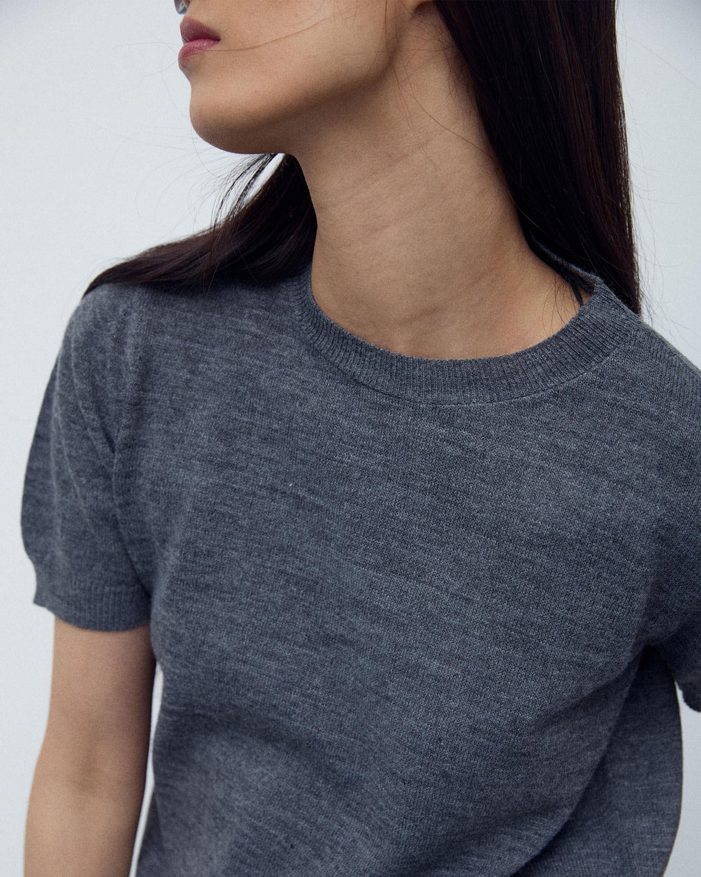 Top Malha Fina Manga Curta Cinzento