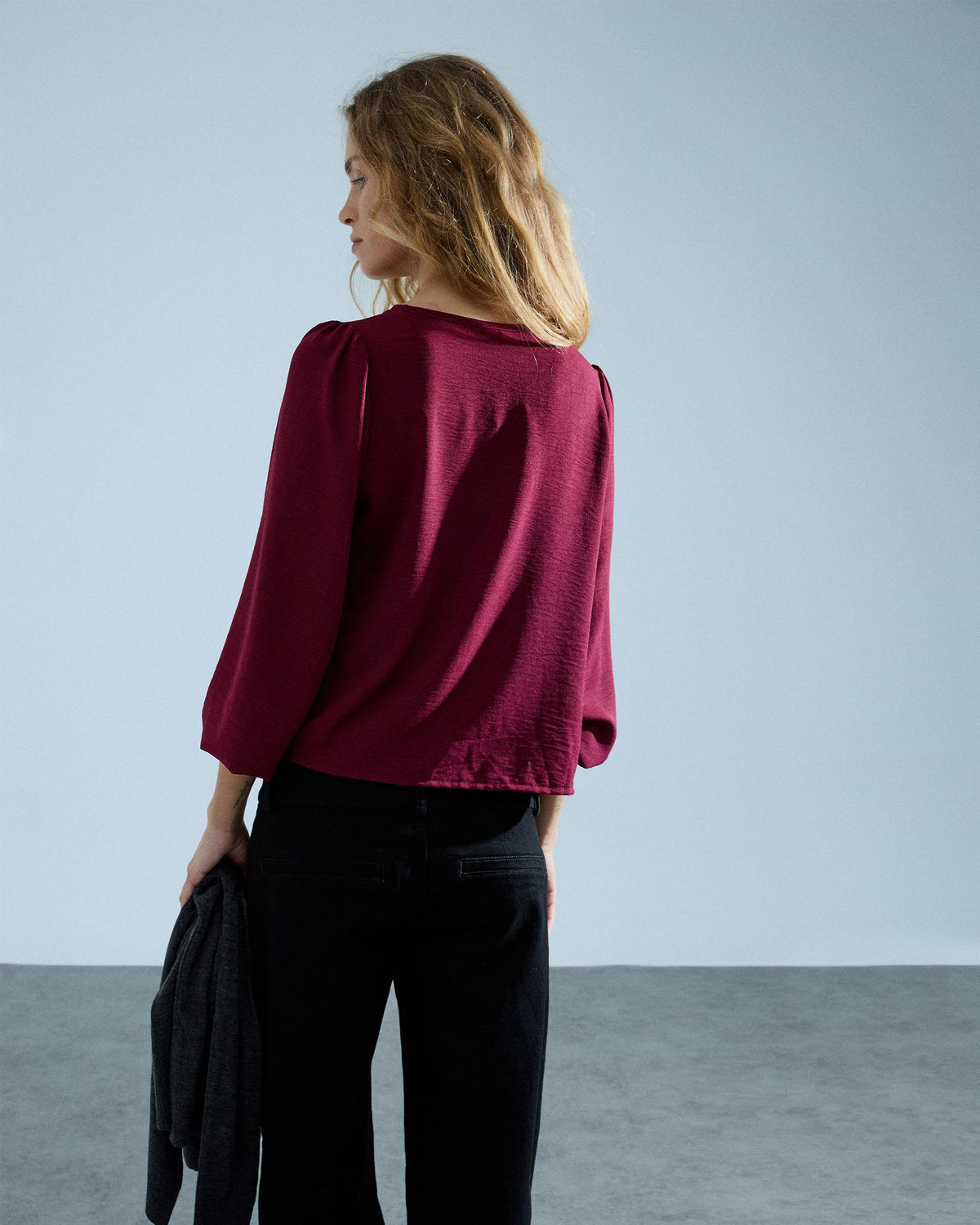 Blusa Básica Cuello Redondo Granate