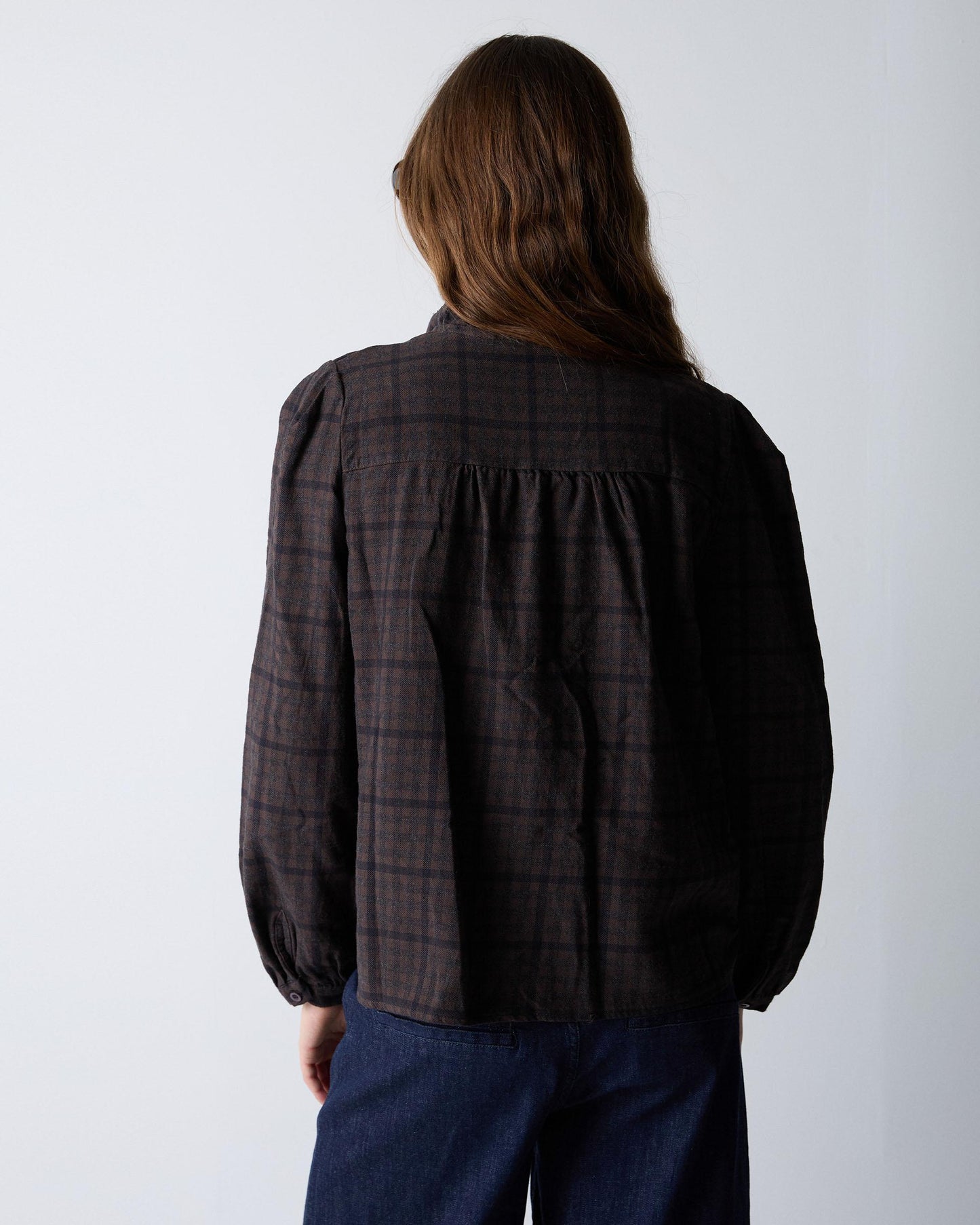 Blusa Volante Lateral Cuadros Marrón