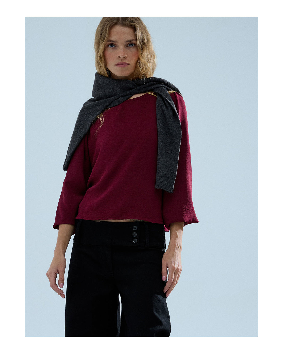 Blusa Básica Cuello Redondo Granate