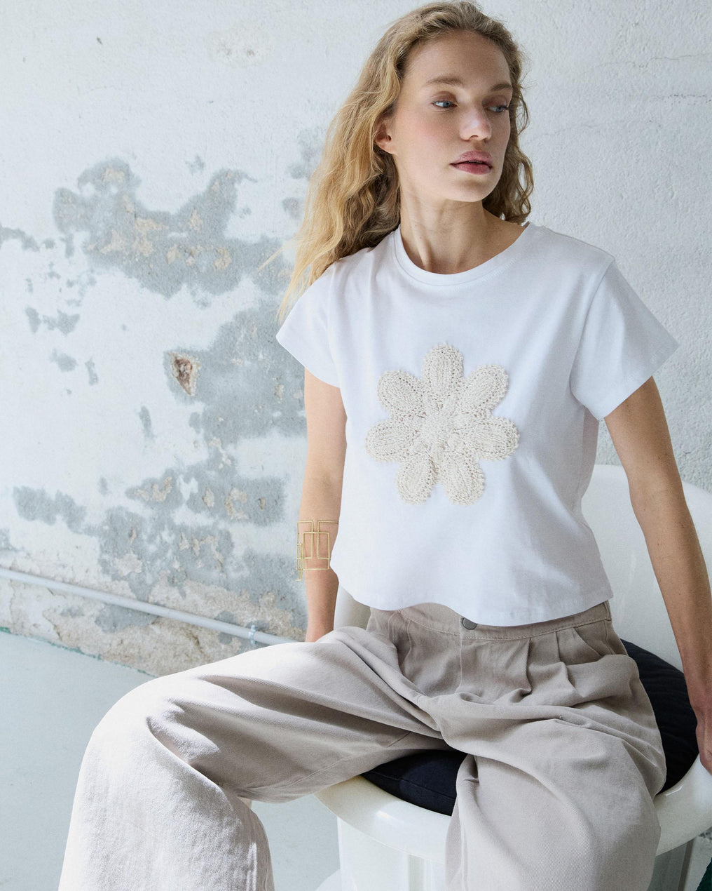 T-shirt Flor Crochet Branco