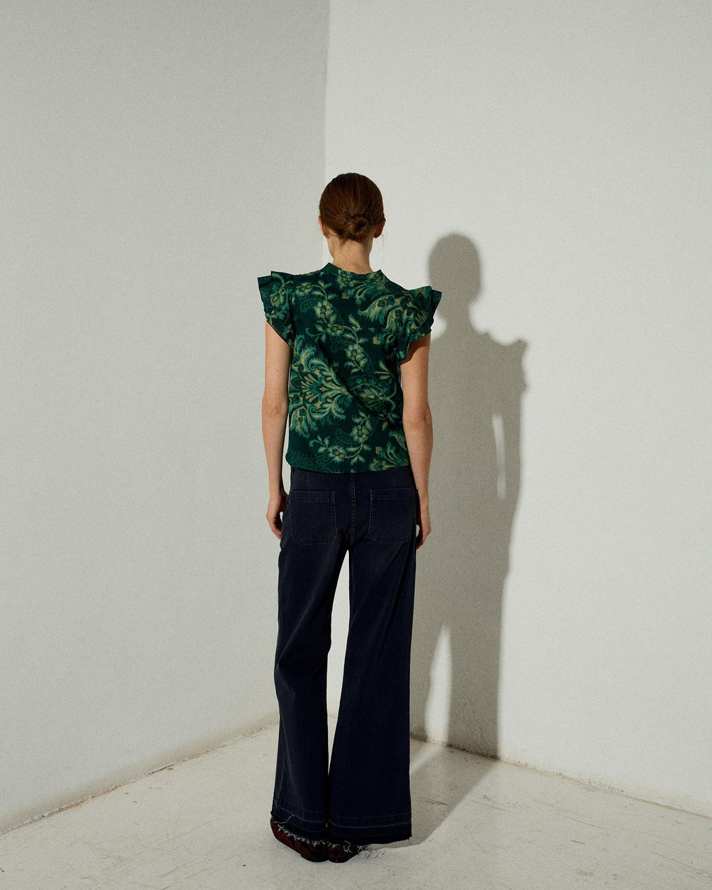 Sleeveless Blouse with Floral Print in Green