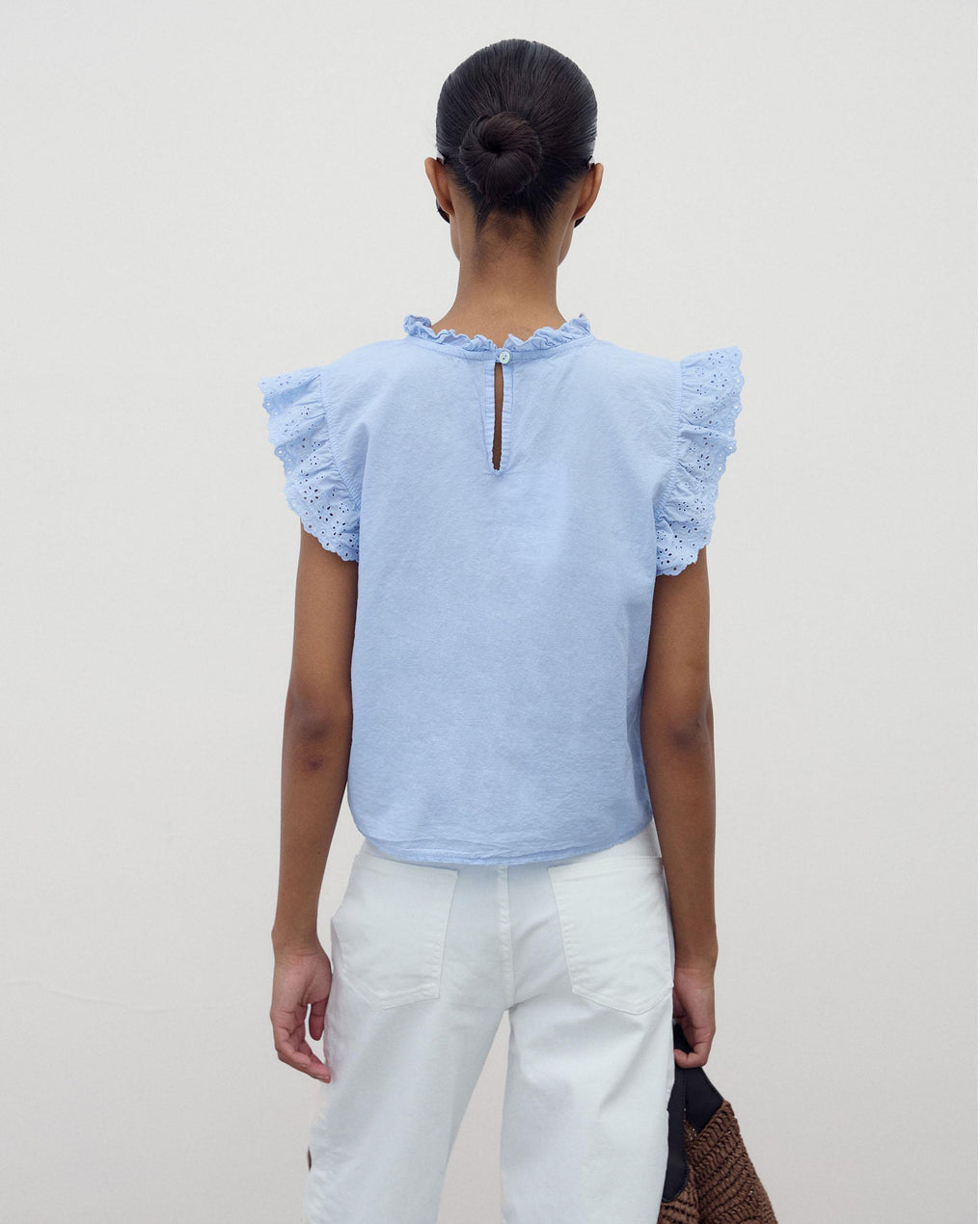 Blusa Mangas Troqueladas Azul Claro